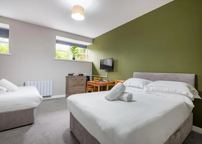 Station Lodge - Free Off-Site Health Club Access With Pool, Sauna, Steam Room & Gym